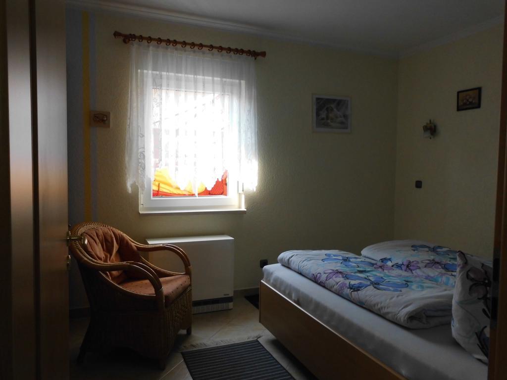 Bungalow Idylle Am See Neuruppin Ngoại thất bức ảnh